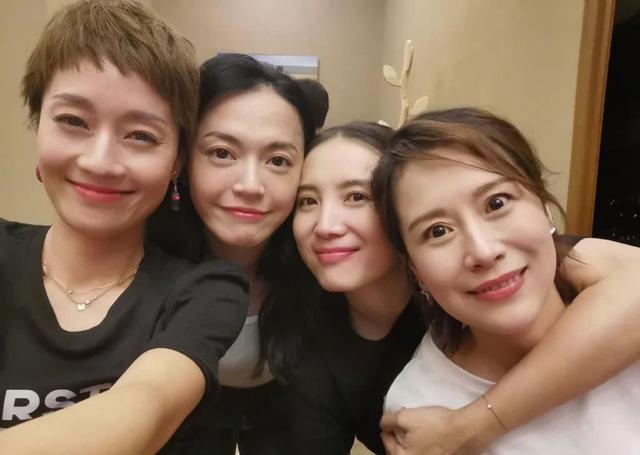 马伊琍文章宣布离婚!11年婚姻终究一别两宽,各生欢喜