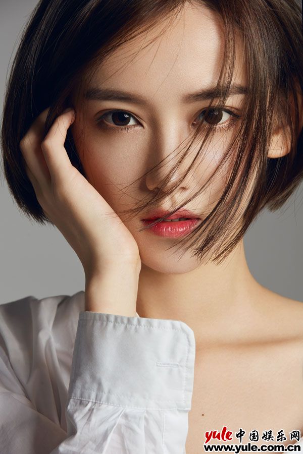李沐宸个人写真 李沐宸《全职高手》形象获赞 演绎唐柔反差萌成亮点